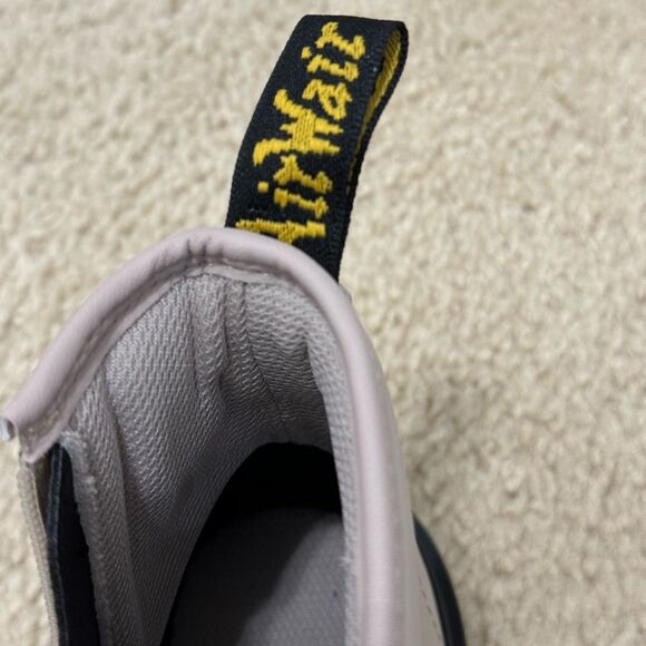 NWT Dr. Martens 1460 Big Kid Girls' Combat Boot Taupe Sz 2 - Picture 10 of 12